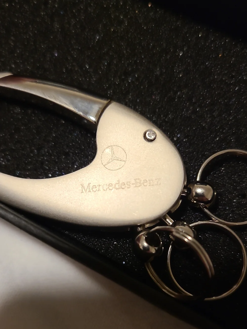 Mercedes Benz Carabiner Keychain Trucker Selection And Stick Pin NWT